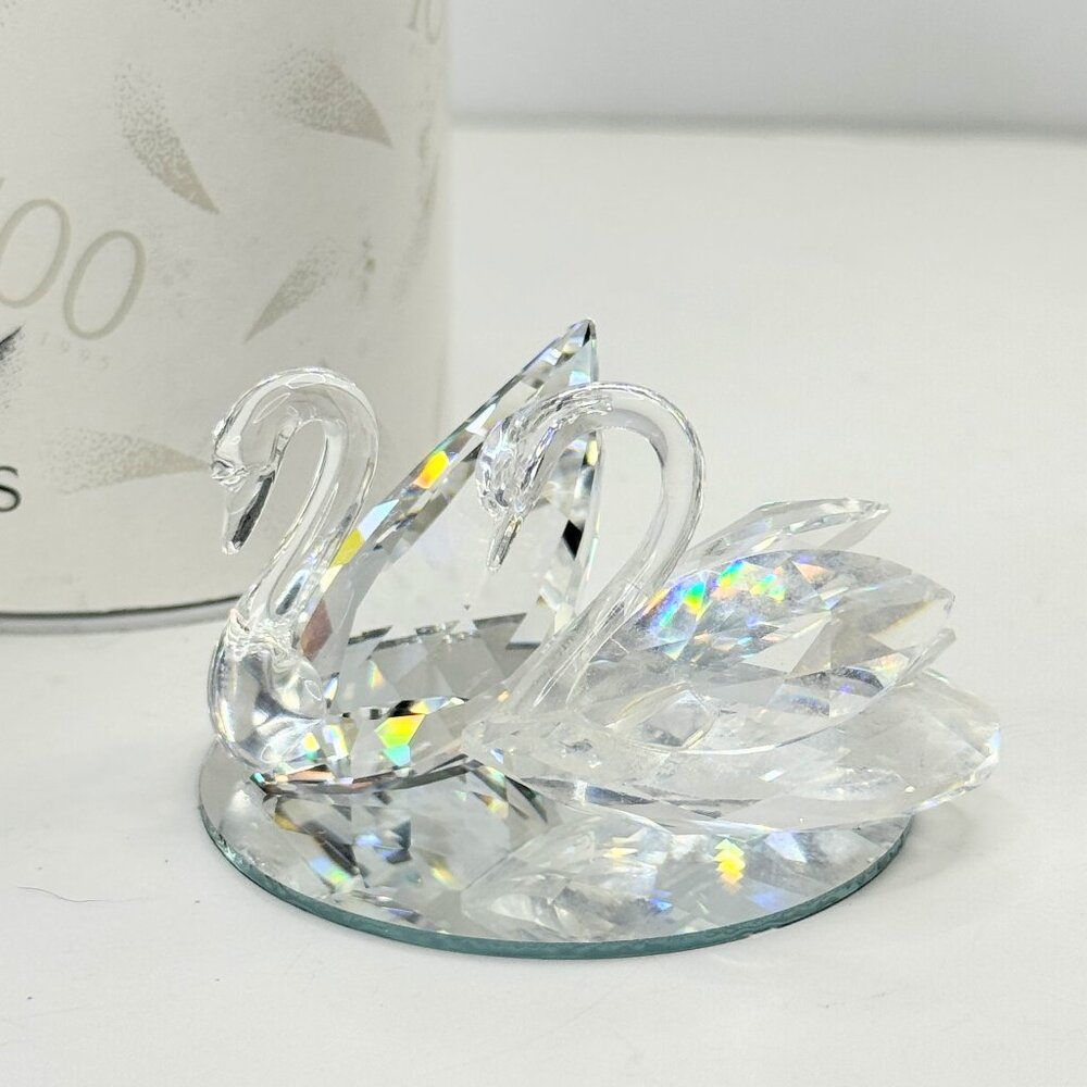 Swarovski Crystal A pair of Swan figurine, MIB S204